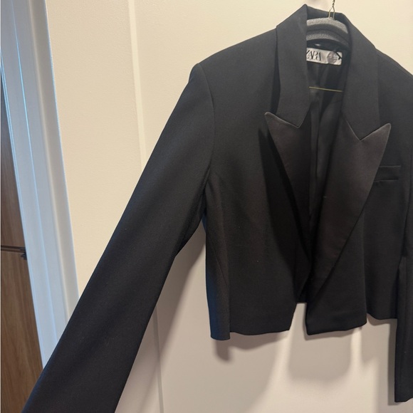 Zara Black Cropped Blazer - Picture 1 of 7